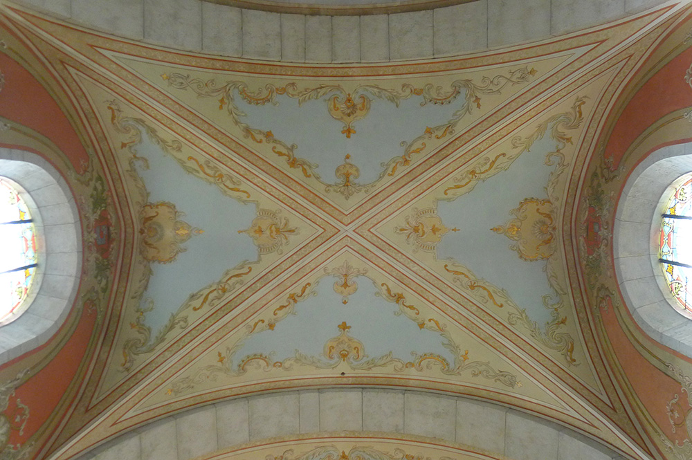 Vue du chœur restauré de l'église Saint-Valère de Goux-les-Usiers